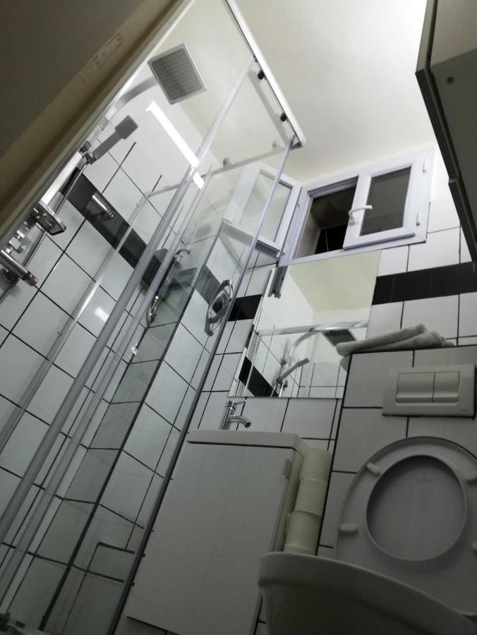 Charming Central Paris Studio Apartment ภายนอก รูปภาพ